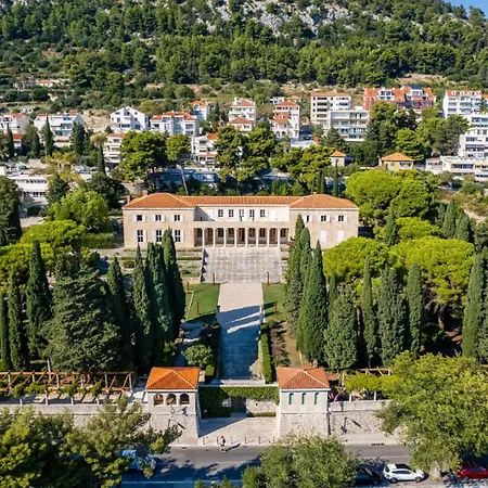 Daire Maya Con Dios *