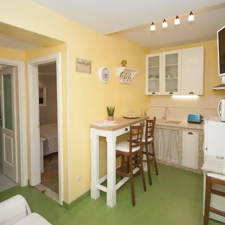 Daire Maya Con Dios *