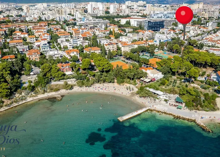 Maya Con Dios Apartment *