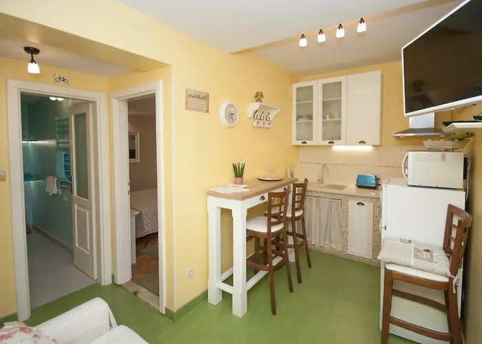 Apartment Maya Con Dios *